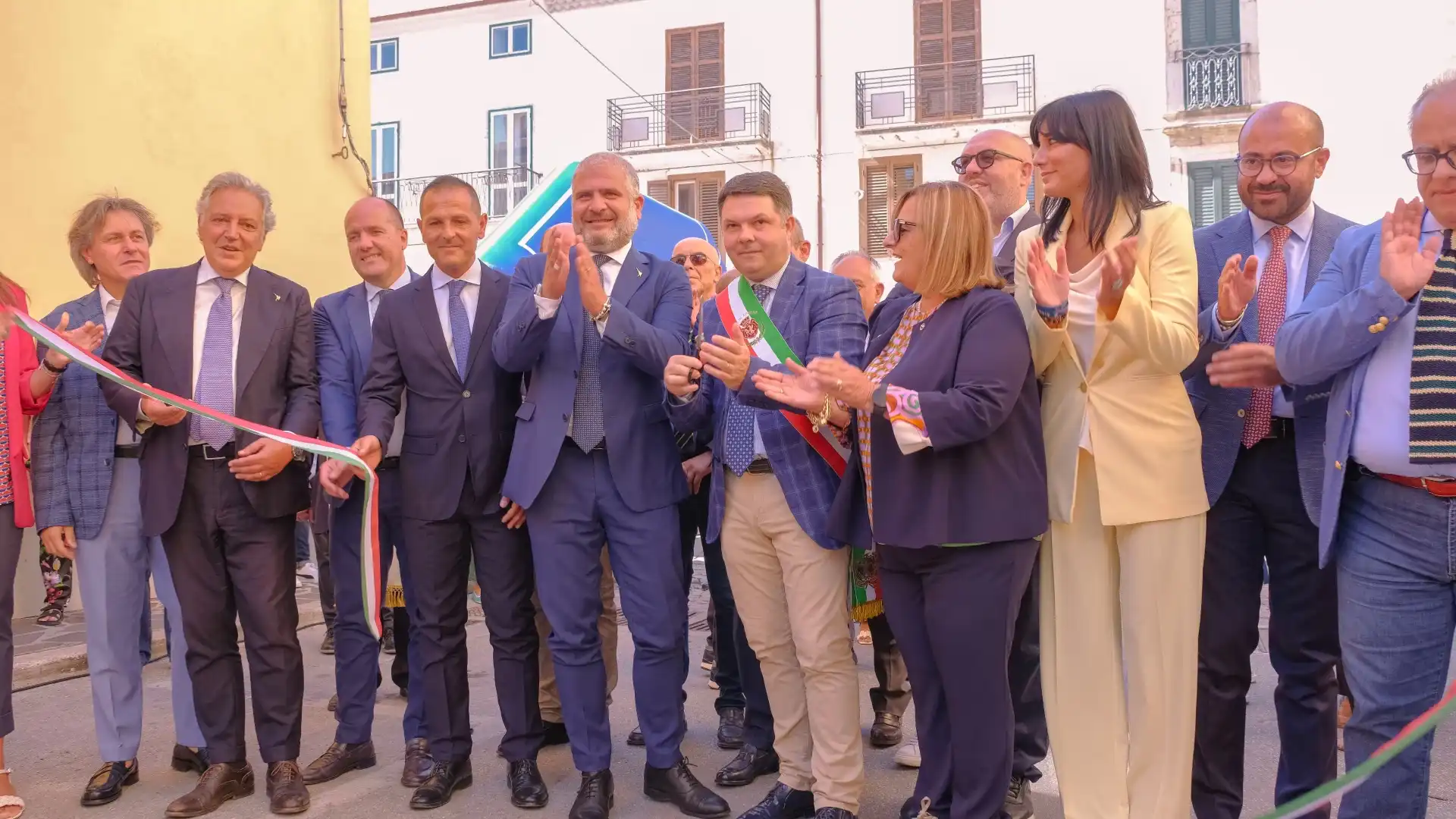 Agnone: il sottosegretario all’Agricoltura Lugi d’Eramo inaugura “Casearia”. “Una vetrina intelligente per promuovere il territorio”: